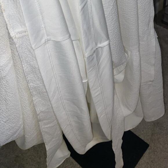 Anne Klein Men's Tiered Tie Neck Maxi - Picture 11 of 12